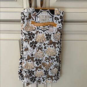 Envogue Cheetah Print ghost Halloween Kitchen Hand Towels